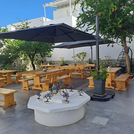 Oceanis Parikia (Paros)